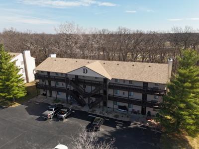 18976 Pine Lake Road Unit #D-6, Monroe City, Missouri 63456, USA