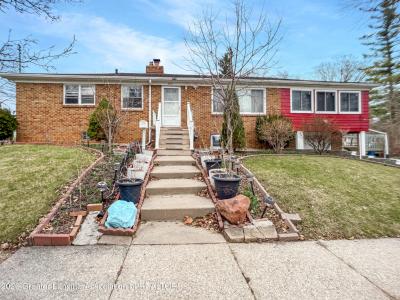 2801 Chatham Road, Lansing, Michigan 48910, Stati Uniti