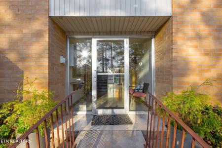 3104 N Broadway St, Knoxville, Tennessee 37917, USA