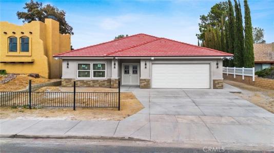 15688 Kingswood, Victorville, Califórnia 92392, Estados Unidos