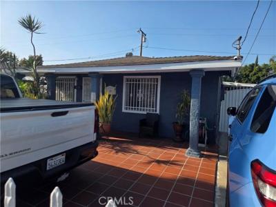 2121 E Shauer, CMP, California 90222, USA