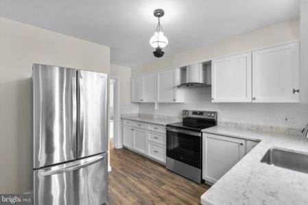 5617 Knollwood Road, Bethesda, Maryland 20816, USA