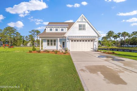 312 NE 58th Street, Oak Island, NC 28465, USA