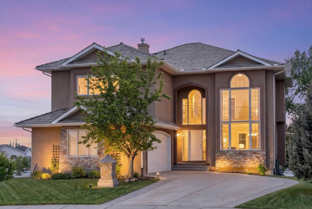 40 ARBOUR ESTATES GREEN NW, Calgary, Alberta T3G 4E7, Canada