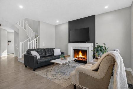 96 EMBERSIDE GLEN, Cochrane, Alberta T4C 2L7, Canada