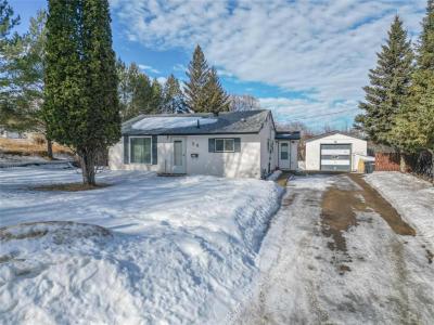 28 29TH STREET NORTH, Brandon, Manitoba R7B 1J9, CANADÁ