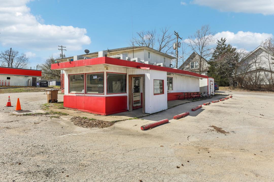 201 Dearborn St., Hillsboro, 伊利諾州 62049, 美國