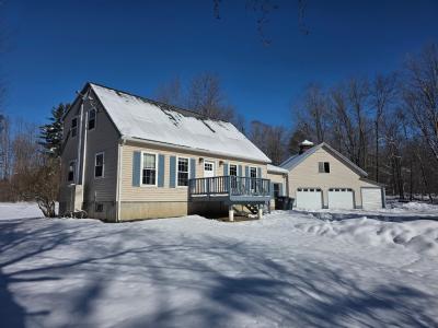 220 Sam Webb Road, Fairfax, Vermont 05454, USA