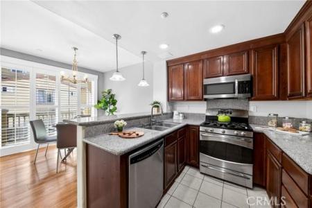 22919 Mariposa Avenue 307, TORR, Califórnia 90502, Estados Unidos