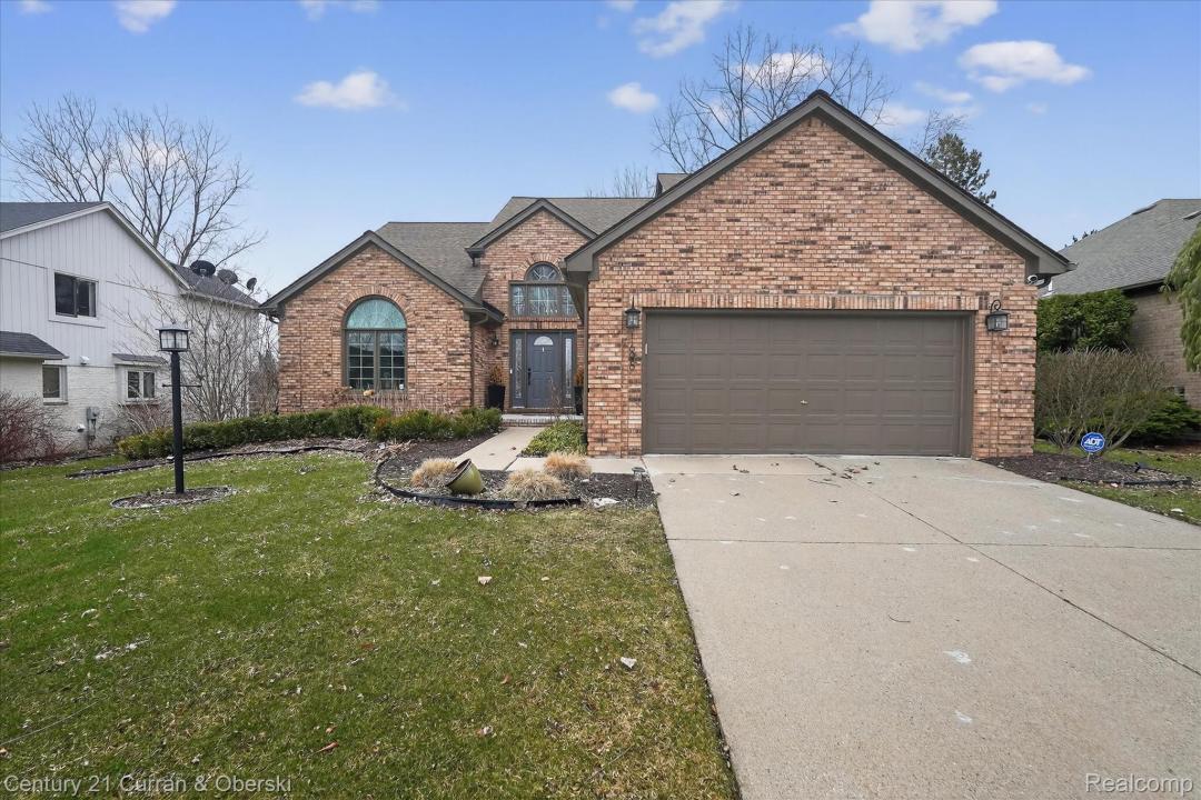 1698 Farnborough Drive, Rochester Hills, Michigan 48307, États-Unis