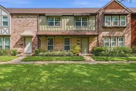2325 Triway Lane 208, Houston, Texas 77043, USA