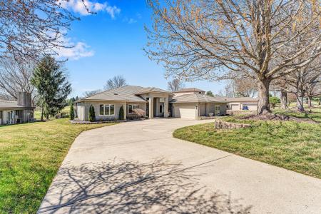 5197 S Stonehaven Drive, Springfield, Missouri 65809, USA