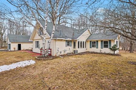1728 Linksview Way, Gladwin, Michigan 48624, États-Unis