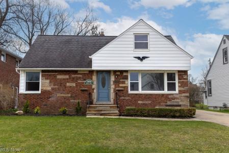 5404 Beacon Road, Lyndhurst, Ohio 44124, USA