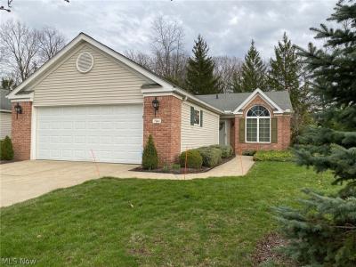 7263 Baldwin Reserve Drive, Middleburg Heights, Ohio 44130, USA