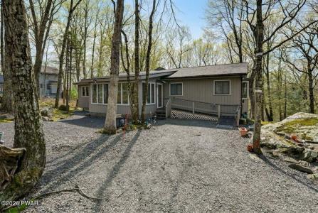 802 Sunrise Court, Lords Valley, Pennsylvania 18428, USA