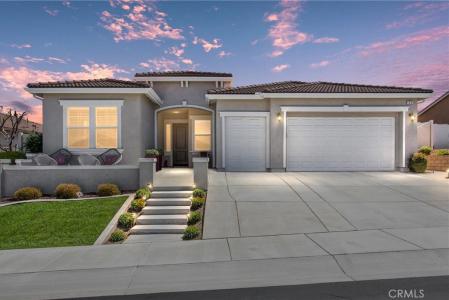 1545 Rio Grande, Beaumont, Californie 92223, États-Unis