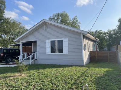 103 S 3rd, Stockdale, Texas 78160, Stati Uniti