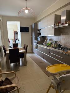 Via Sebastiano Catania, Misterbianco, Sicilia 95123, Italia