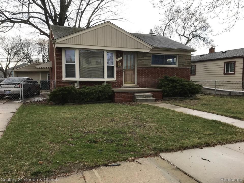 729 Cleophus Parkway, Lincoln Park, Michigan 48146