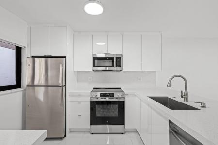 510 W Park Drive, Miami, Florida 33172, USA