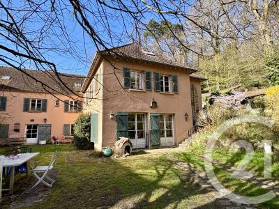 Limours, Île-de-France 91470, France