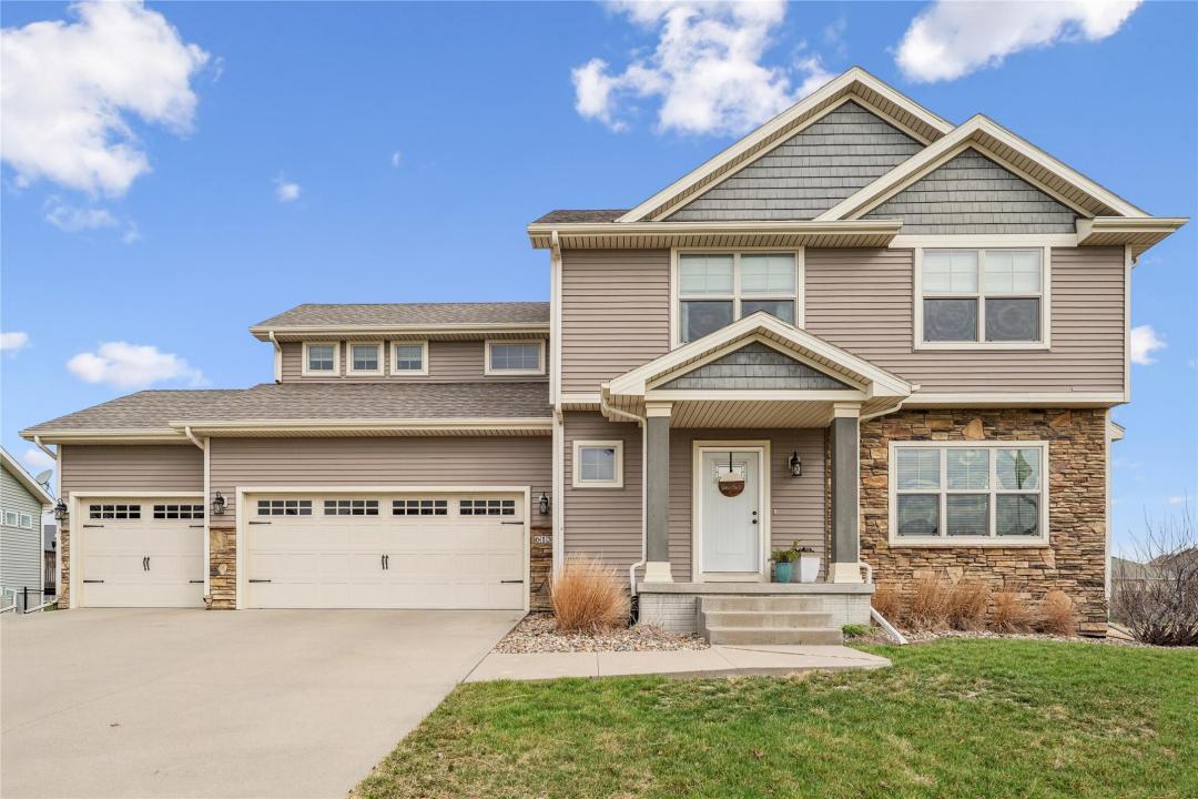 613 SE 17th Street, Grimes, Iowa 50111, États-Unis