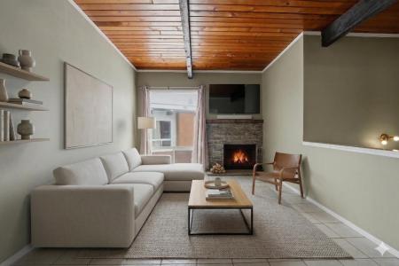 107 PINEMONT BAY NE, Calgary, Alberta T1Y 2V7, Canada