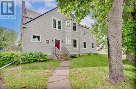 111/113 NORTH RIVER ROAD, Charlottetown, 爱德华王子岛 C1A 3K7, 加拿大