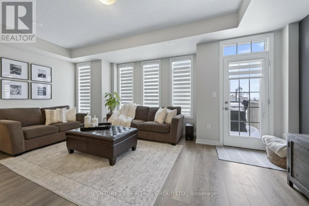 6 MEL IRVING DRIVE, Bradford West Gwillimbury (bradford), Ontario L3Z 4P1, Canada