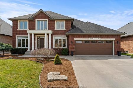 1685 LANSDOWNE AVENUE, Lasalle, Ontario N9J 3X8, Canada