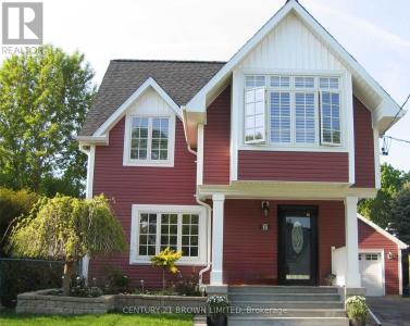 18 COCHRANE COURT, Toronto (stonegate-queensway), Ontario M8Z 3Z1, Canada