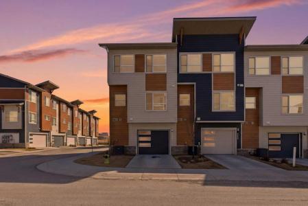 226 HARVEST GROVE WALK NE, Calgary, Alberta T3K 2P3, Canada