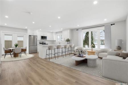 31 NEWSTEAD AVENUE, Regina, Saskatchewan S4X 1H1, Canada