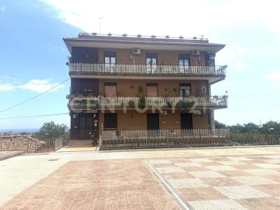 Via Finocchiari, Aci Catena, Sicilia 95022, Italie