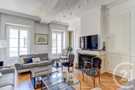 Lyon, Rhône-Alpes 69001, France