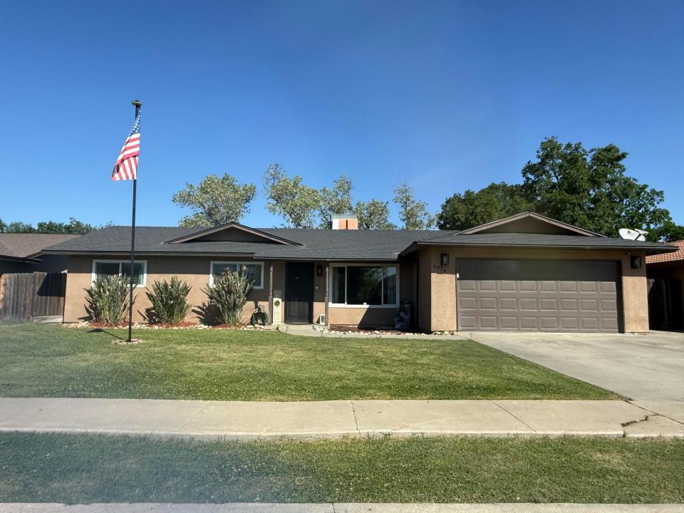 1074 Raymond Road, Hanford, Californie 93230, États-Unis