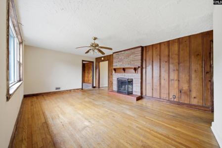 586 Rainbow Circle, West Columbia, South Carolina 29170, USA