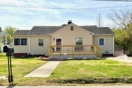 321 Bruce St, Suffolk, Virginia 23434, USA
