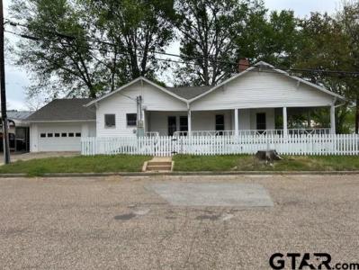 330 W Kilpatrick, Mineola, Texas 75773, États-Unis