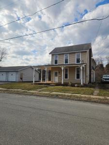 64 Broad Street, Montgomery, Pennsylvania 17752, USA