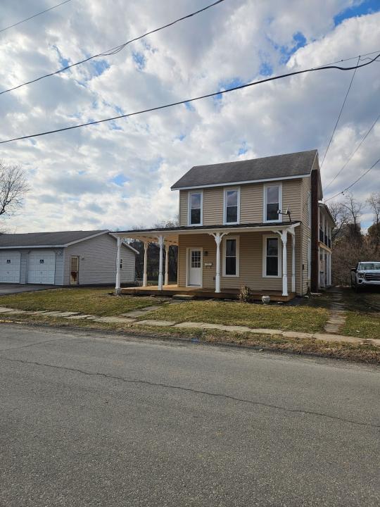 64 Broad Street, Montgomery, Pennsylvanie 17752, États-Unis