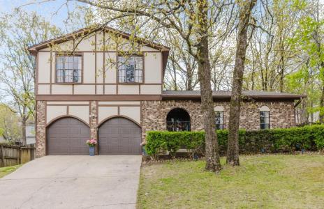 18 Shawnee Forest Cove, Little Rock, Arkansas 72212, USA