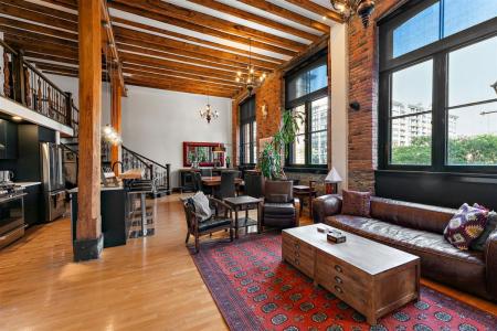 599  Rue Wellington, Montréal (Ville-Marie), Quebec H3C 5T2, Canadá