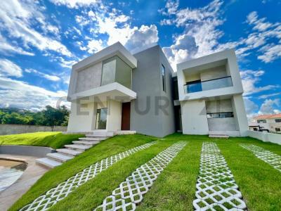 Urbanización cerrada Santa Cruz de la Colina , Urubo, Santa Cruz 00001, Bolivia