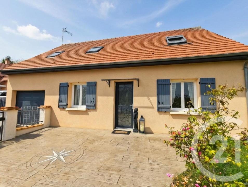Epernon, Centro – Val De Loira 28230, Francia