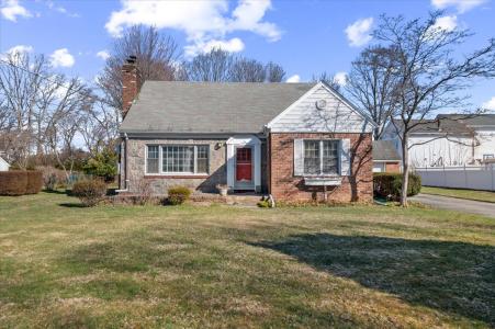 12 Maple Avenue, Bethpage, NY 111714, USA