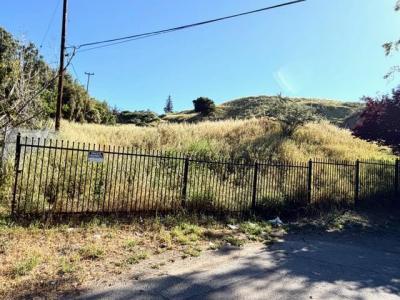 Miramonte Avenue, San Lorenzo, California 94580, USA