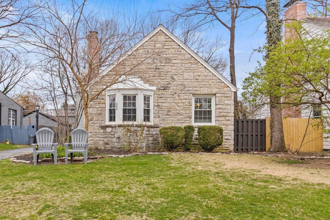 243 N Stanwood Road, Bexley, Огайо 43209, Соединенные Штаты