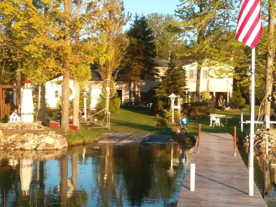 17952 Birch Street, Alpena, Michigan 49707, États-Unis